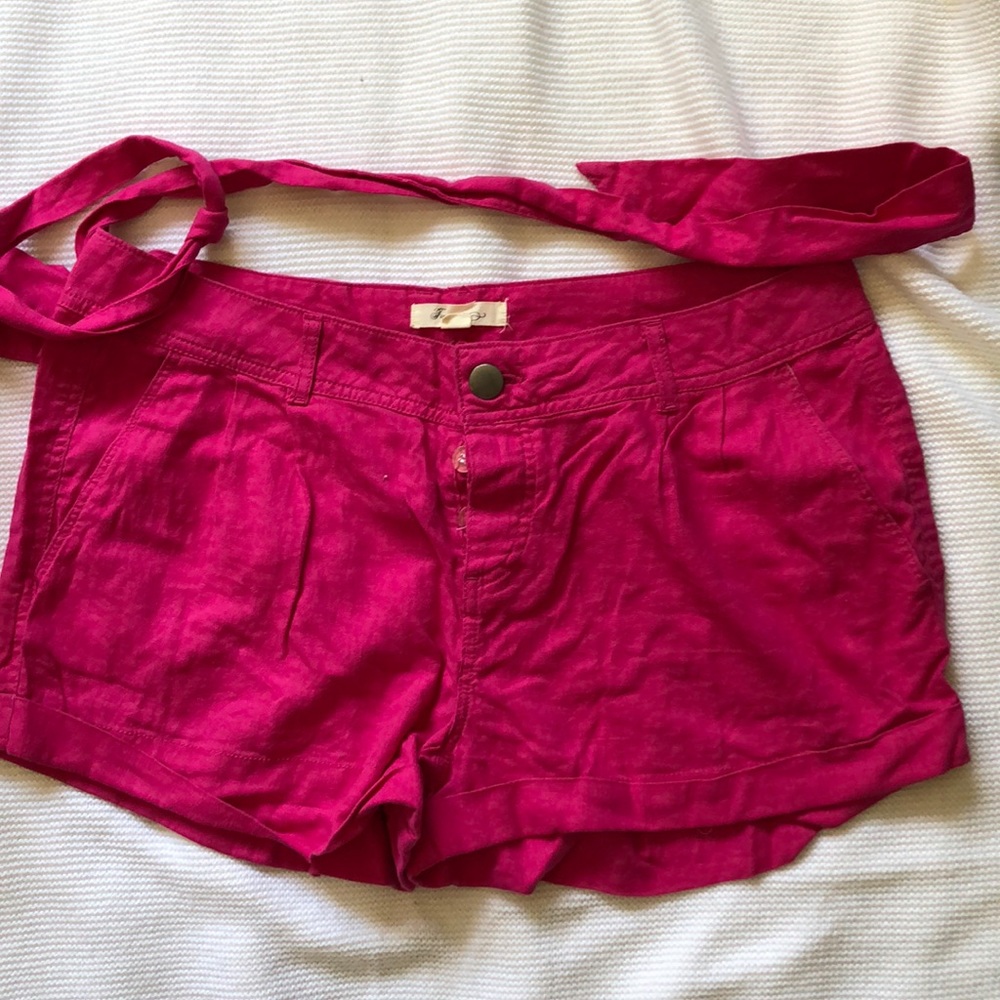 Forever 21 hot pink shorts size 31